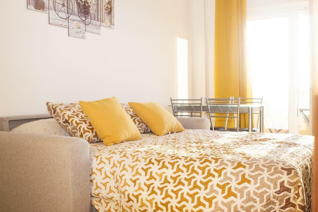 Apartamentos Costa Xuno A Coruna Luaran gambar